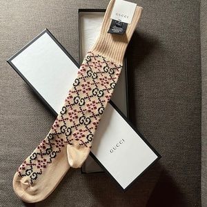 Gucci socks ( authentic)